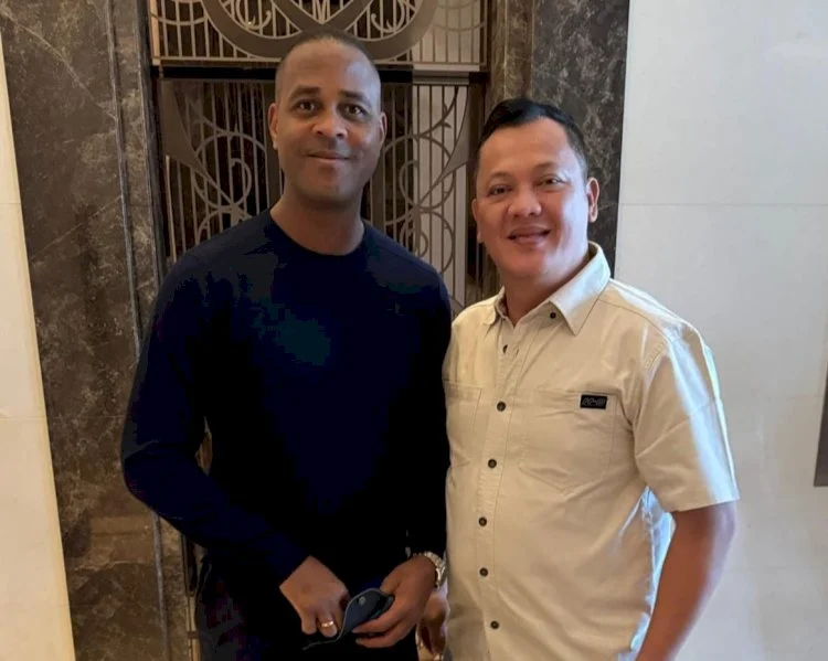 Patrick Kluivert dan Aries Sandi/ dok pribadi
