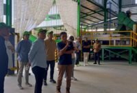 Ketua DPD Pemuda Tani Lampung-Ahmad Giri Akbar saat kunjungan ke Pabrik PT RAJA Kediri Jawa Timur